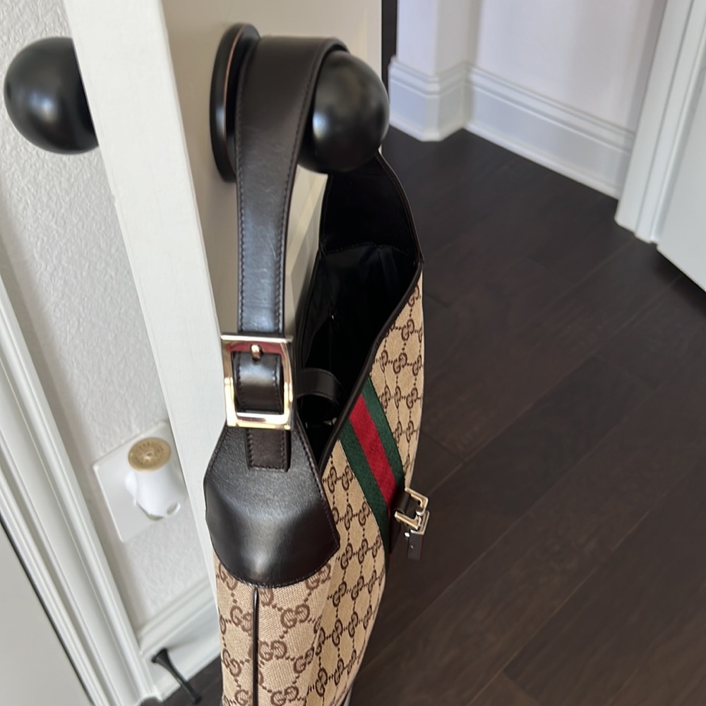 Small classic Gucci hand bag. Brown leather trim. - Picture 5 of 9